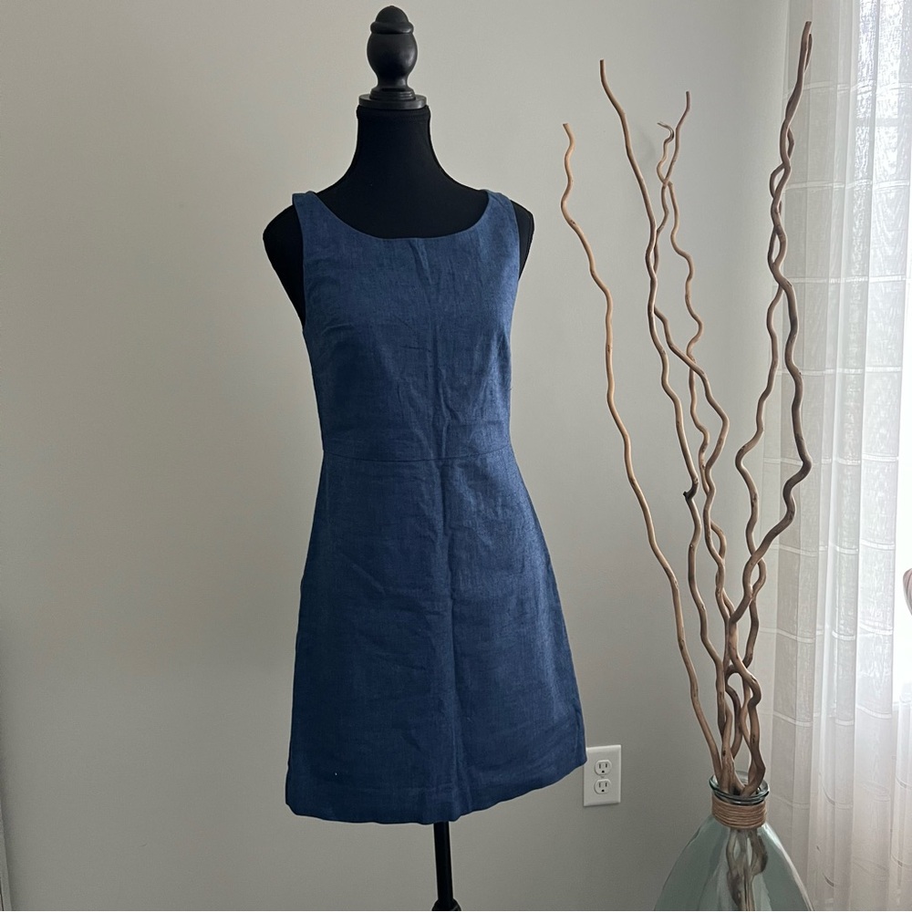 Elegant Blue Sleeveless Dress
